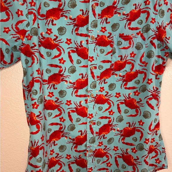 Ditch Plains Blue and Red Crab Print Button Down Shirt Size Large. - Picture 4 of 10